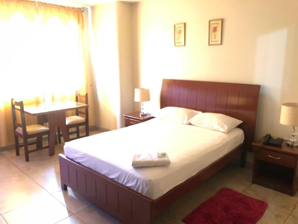 Hotel Onix Gold Guayaquil Buitenkant foto